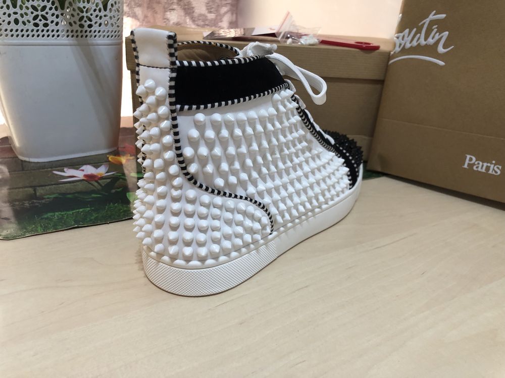 Ghete Louboutin Premium