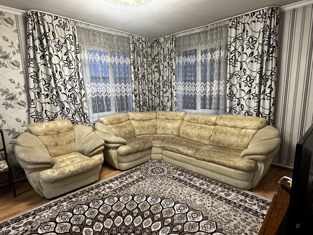 Угловой диван с креслом Белорусский