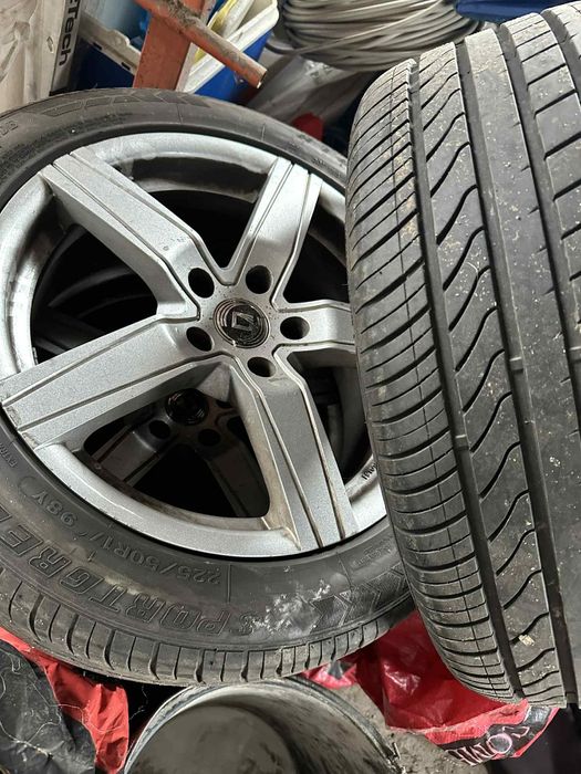 Jante cu tot cu anvelope