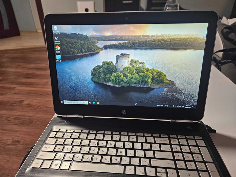 лаптоп HP Pavilion 15 - i7-6700HQ 32GB RAM 500GB NVMe SSD