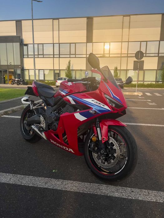 Honda CBR650R 2024 – 18.000 km | TVA deductibil! | 4 ani garantie