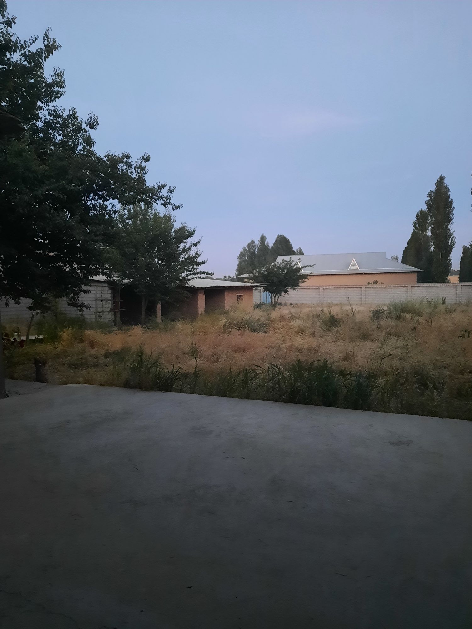 Yer soyiladi 15 sotix 4 xonasi bilan