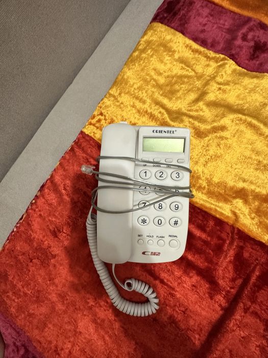 Телефон стационарный в рабочем состоянии