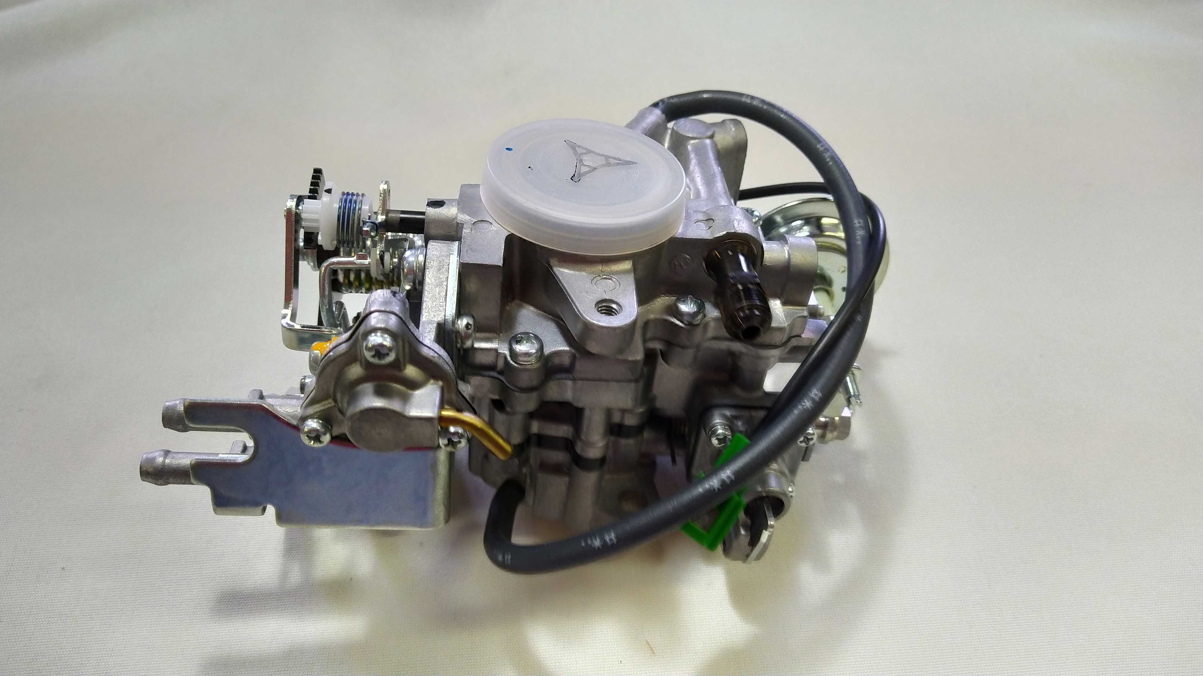 Карбюратор двигателя вилочного погрузчика. Двигатель Toyota 5K, 4Y.