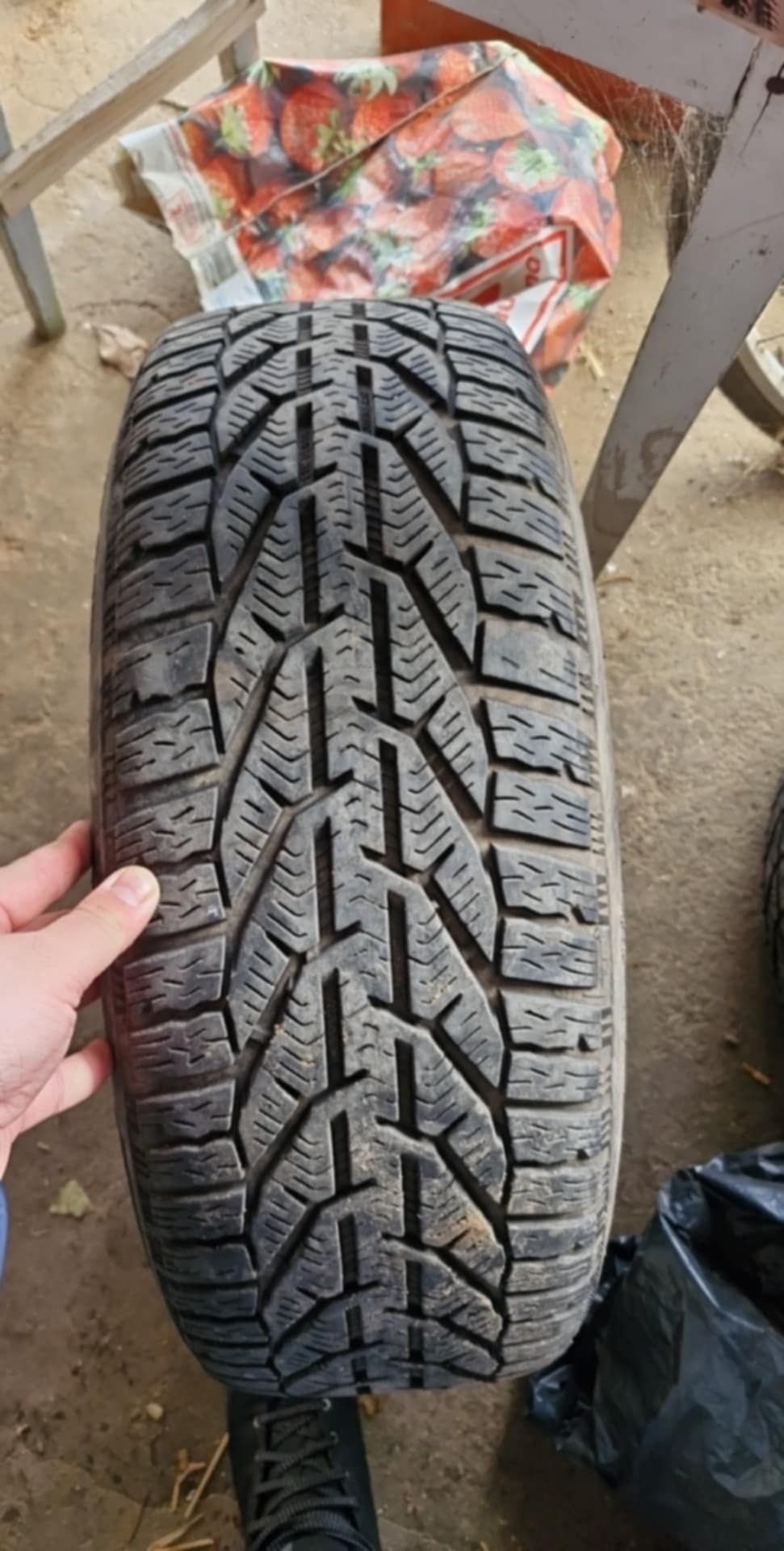 Jante 5x112 r16 vw + cauciucuri iarna