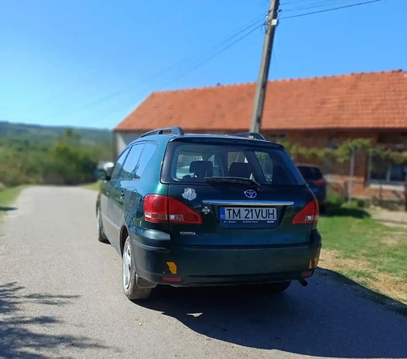 Vand Toyota avensis Verso