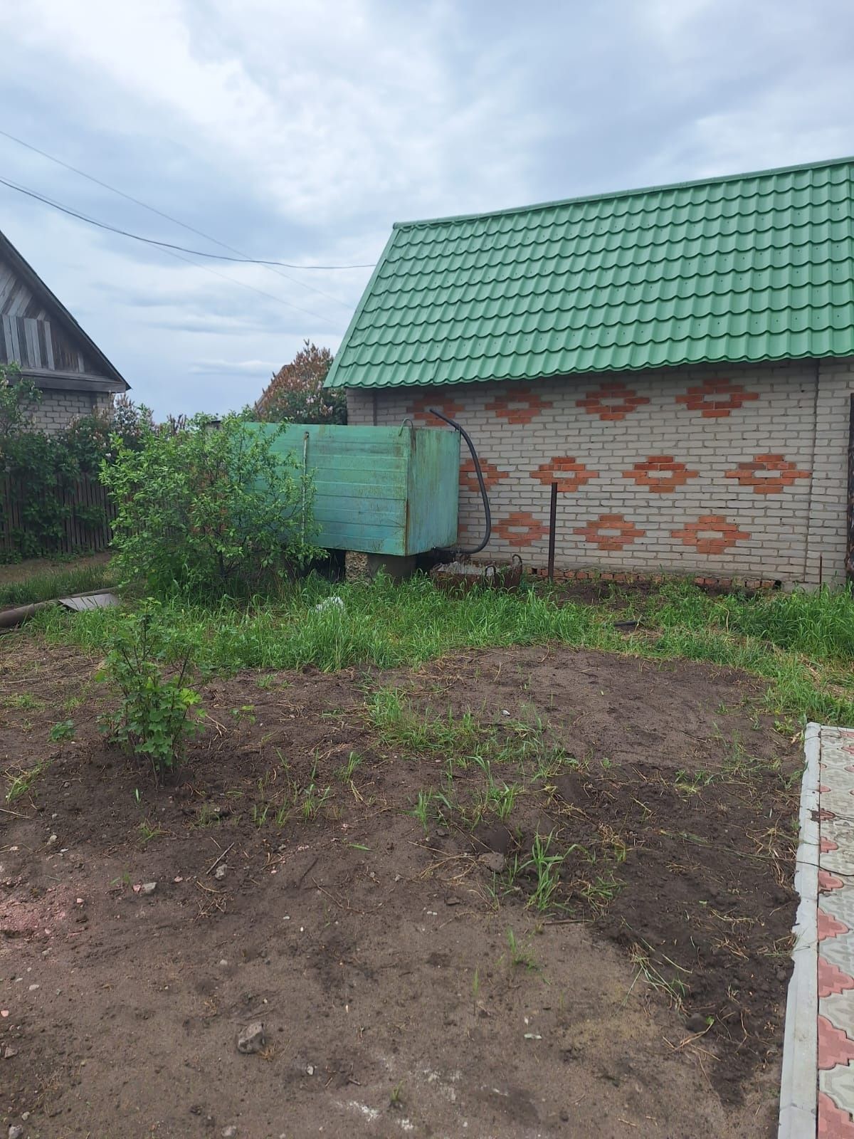 Поодается дача со железобетонщик.