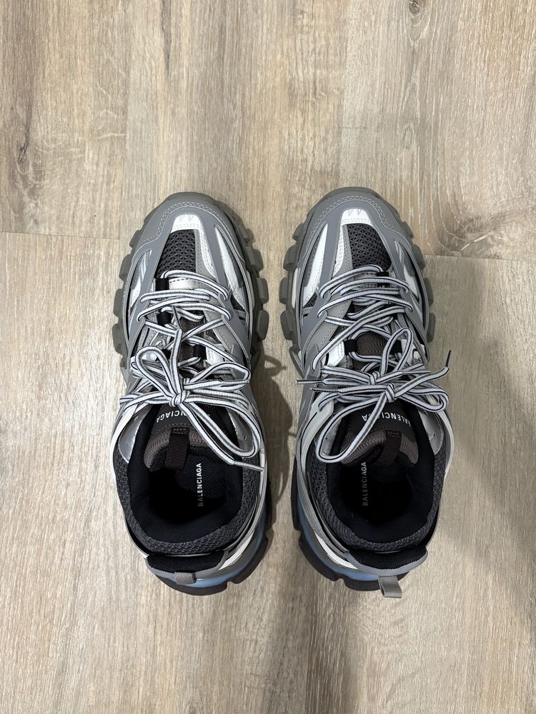 Balenciaga Track