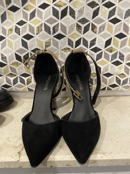 Дамски сандали нови