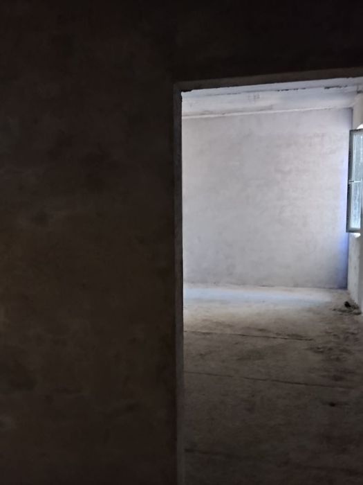 Buxara cityda 1 xonalik korobka sotiladi