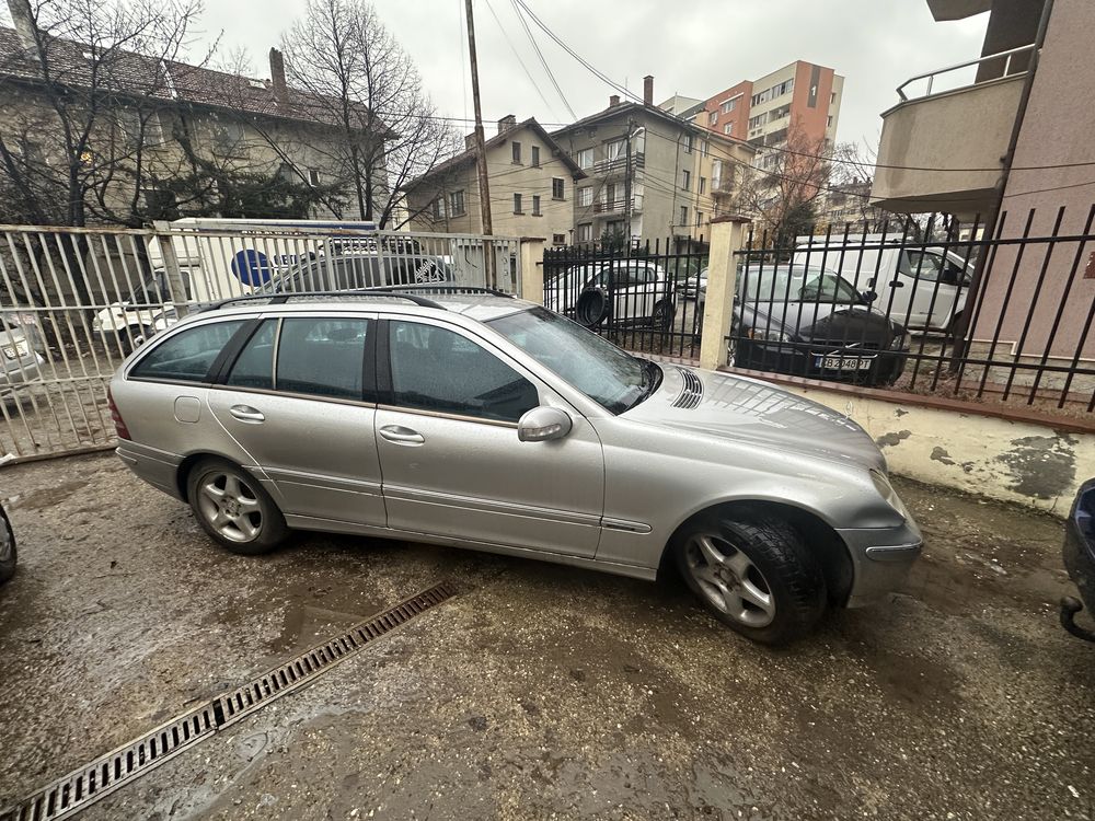 Mercedes w203 c220cdi на части