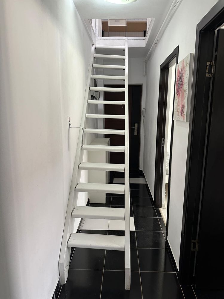 vand apartament 2 camere + mansarda zona Metalurgiei