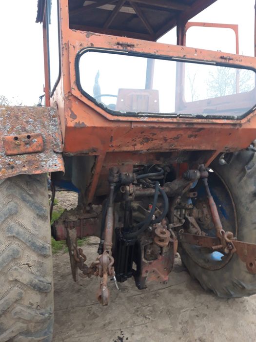 Vând tractor 650 tip export