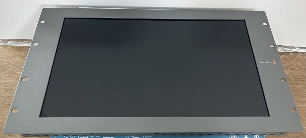 Blackmagic Smartview HD Monitor LCD de 17"