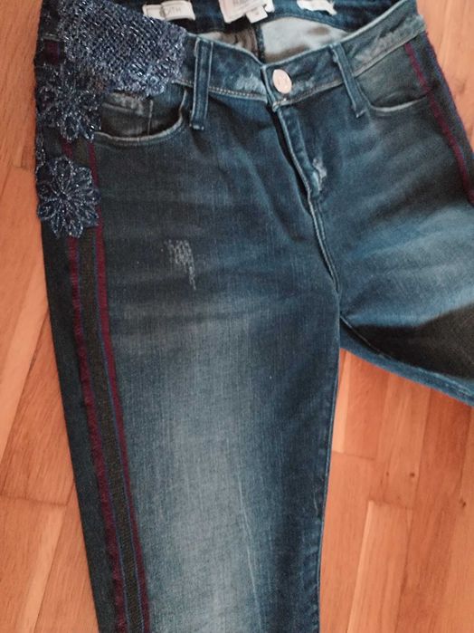 Нови дънки FRACOMINA