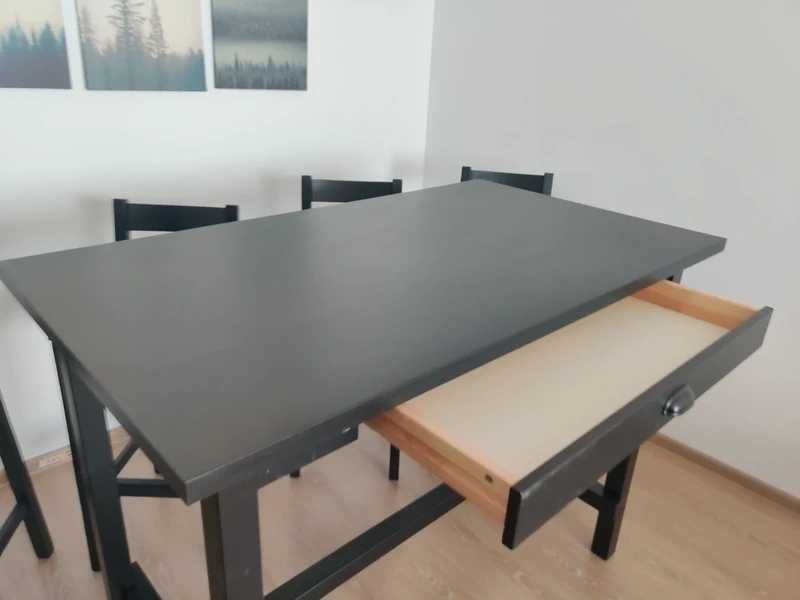 Masa lemn masiv cu 4 scaune