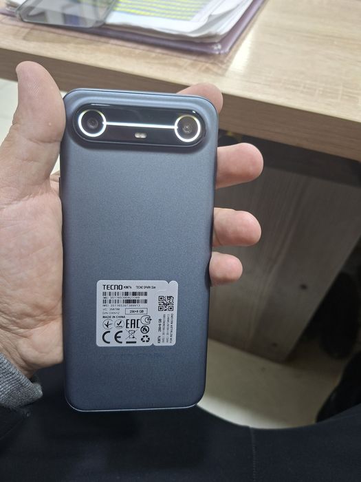 Tecno spark slim 16/256 gb srochna sotiladi