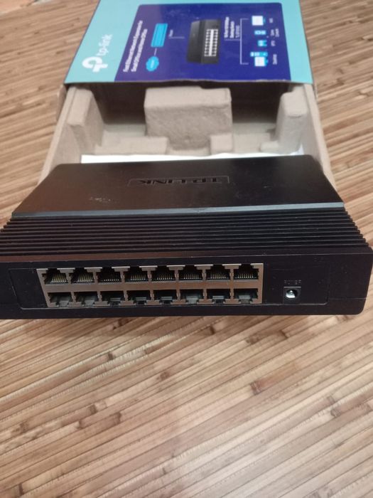 Камутатор TP LINK