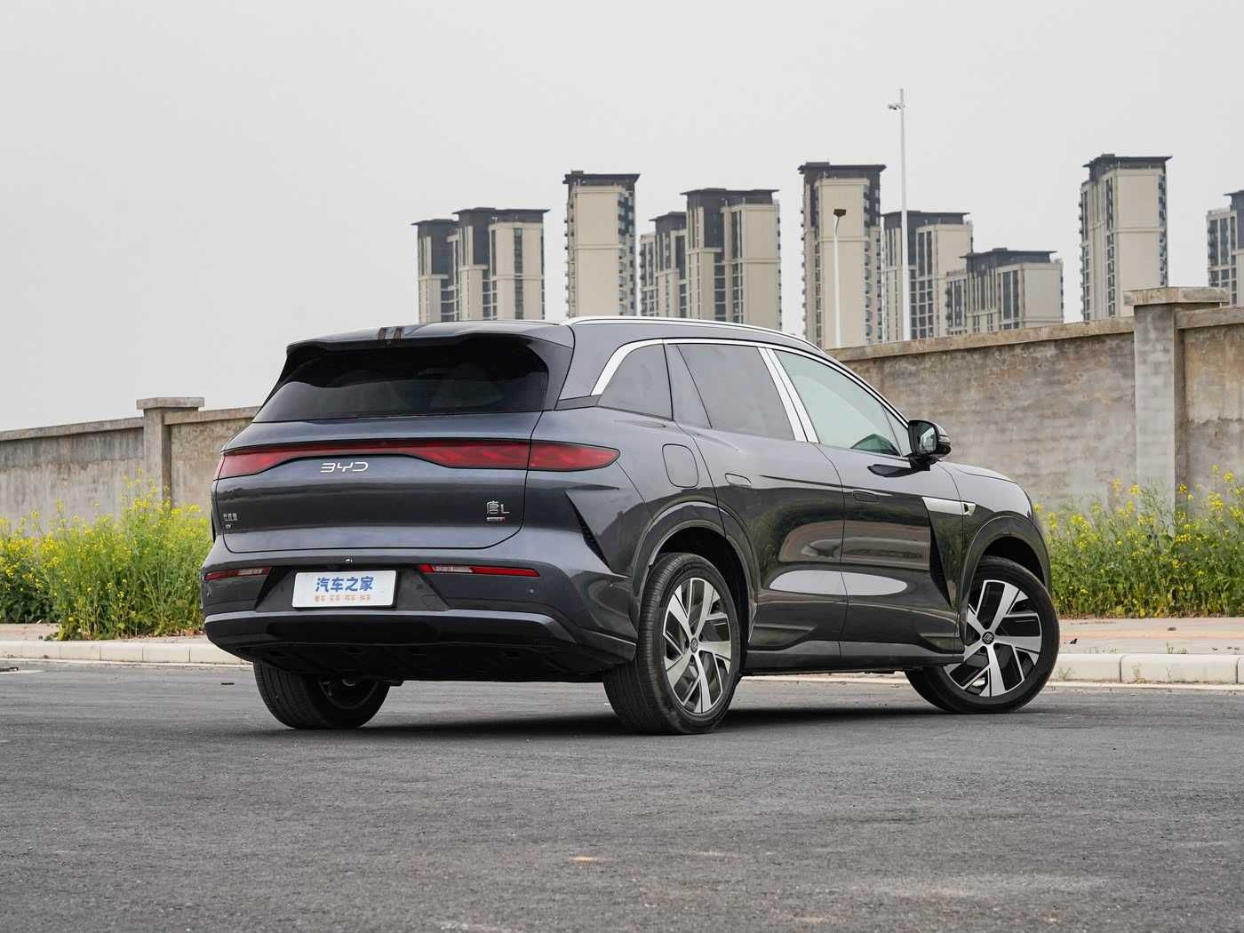 Tang L 2025 EV 670KM по условию CIP — 29 440 долларов.