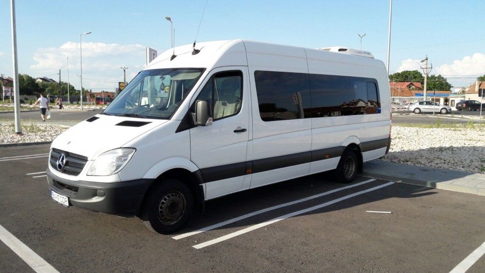 Transport persoane , Inchirieri microbuze/autocare
