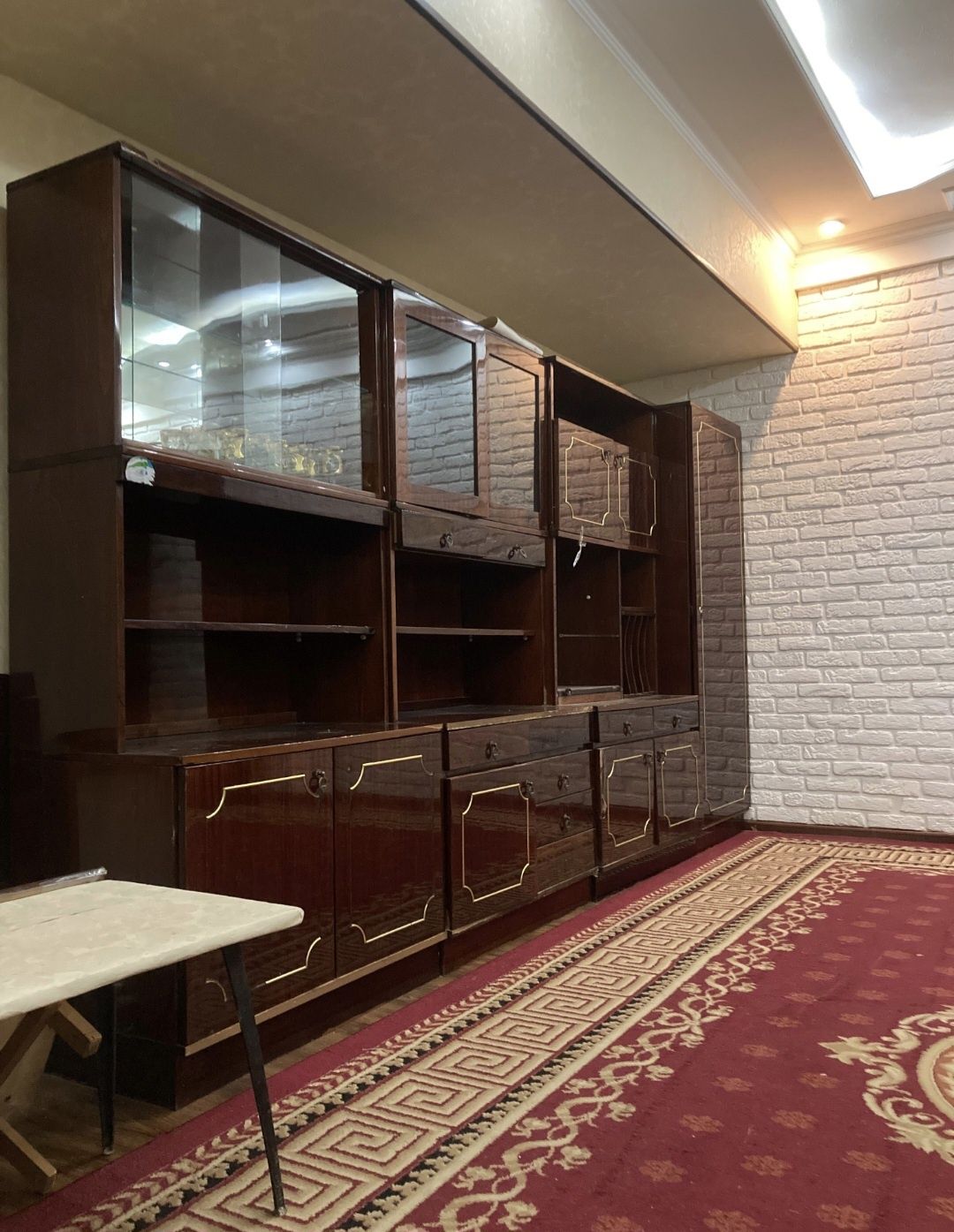 Юнусабад 4 квартал. Продается квартира 1/4/4