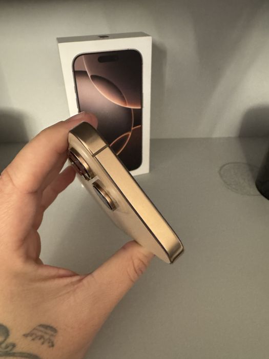 Iphone 16 pro 256g Gold (In Garantie)