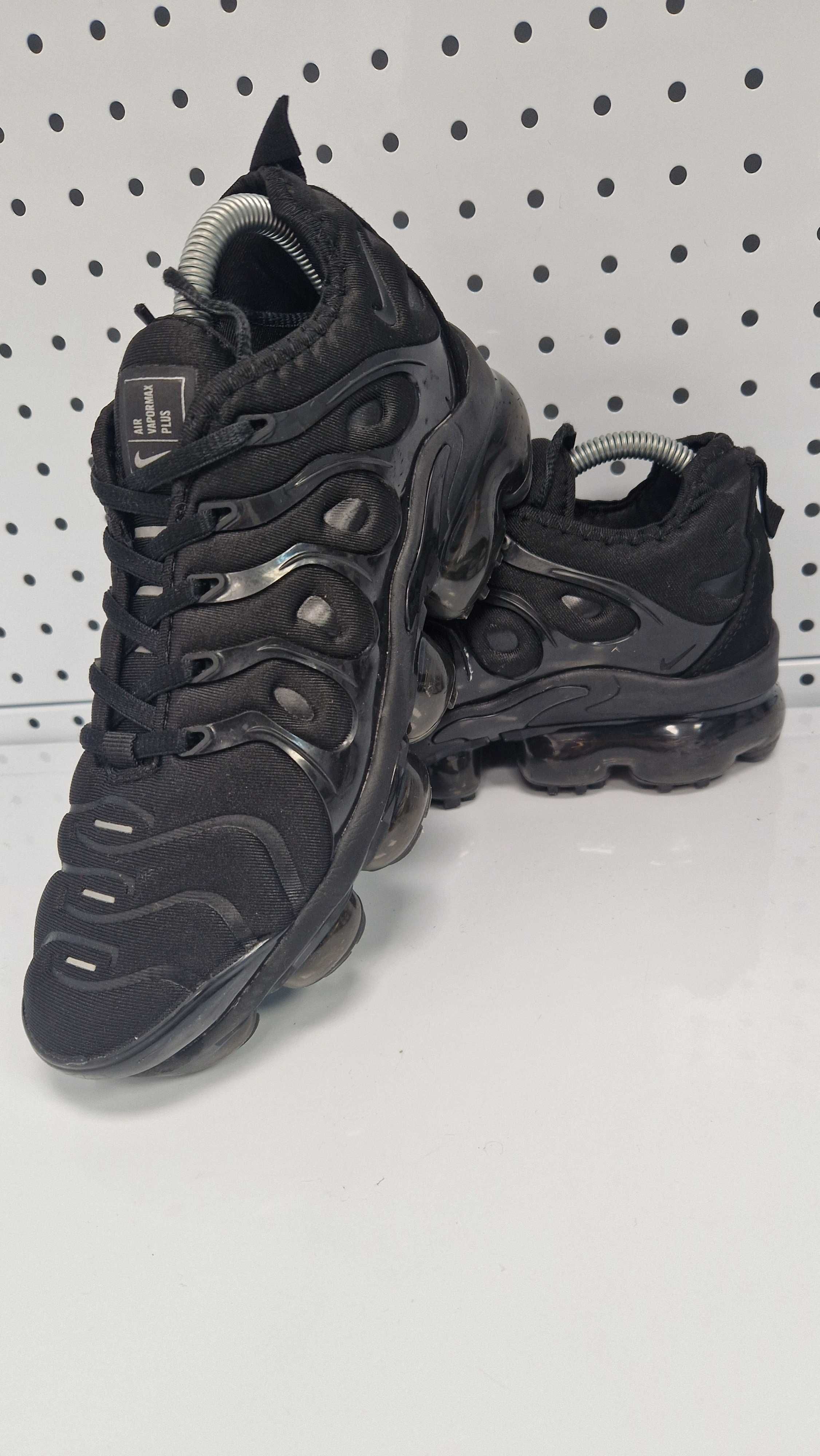 Оригинални маратонки- Nike VaporMax Plus