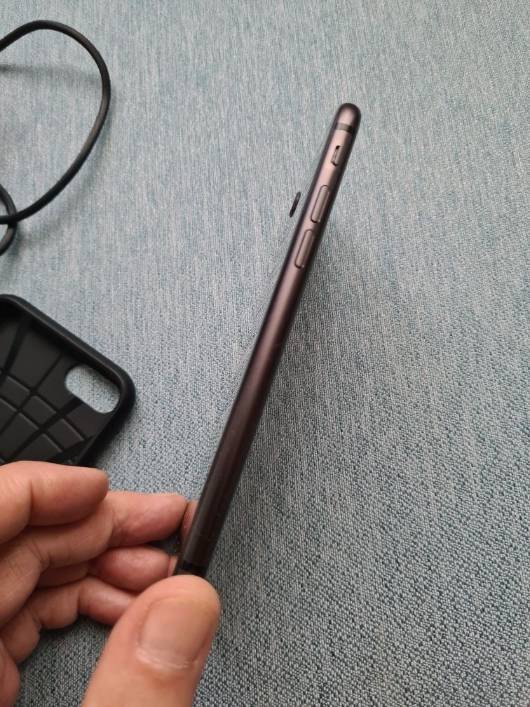 Telefon lphone 8  256 GB