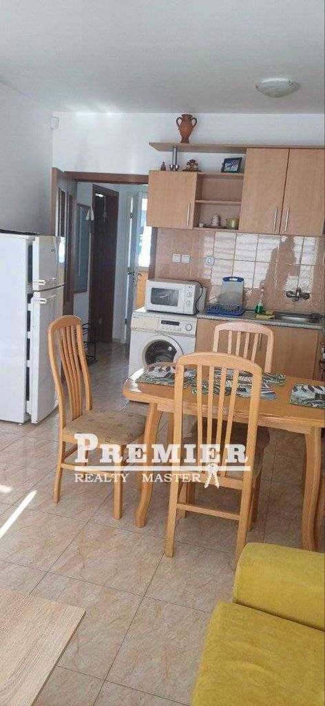 Продава се Тристаен апартамент в к.к. Слънчев бряг - 60 кв.м за 1250 €/кв.м - Снимка #3