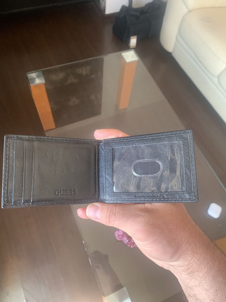 Cardholder на GUESS