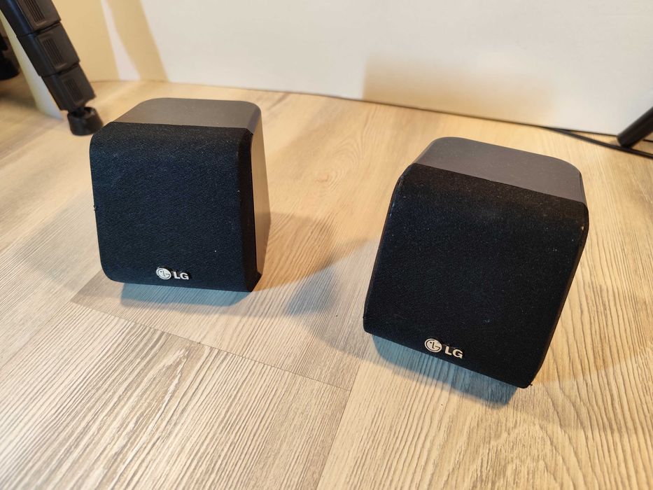 Doua boxe LG 4ohm fara fire