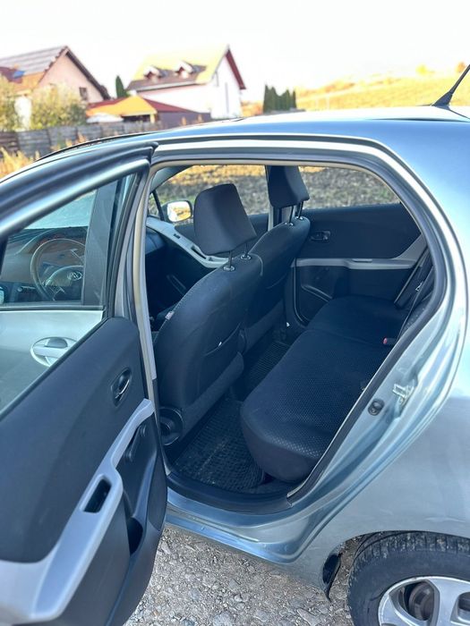 Toyota Yaris automata 1.3 benzina