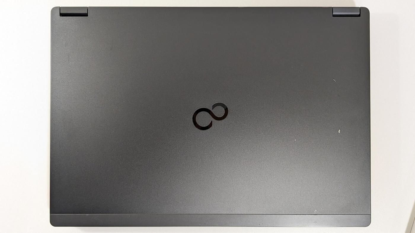 Fujitsu Celsius H970 17.3" 1920x1080 i7-7820HQ 32GB 512GB SSD P5000