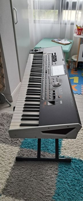 Korg PA4 76 taste + husă