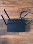 Router ASUS RT-AC1200G+