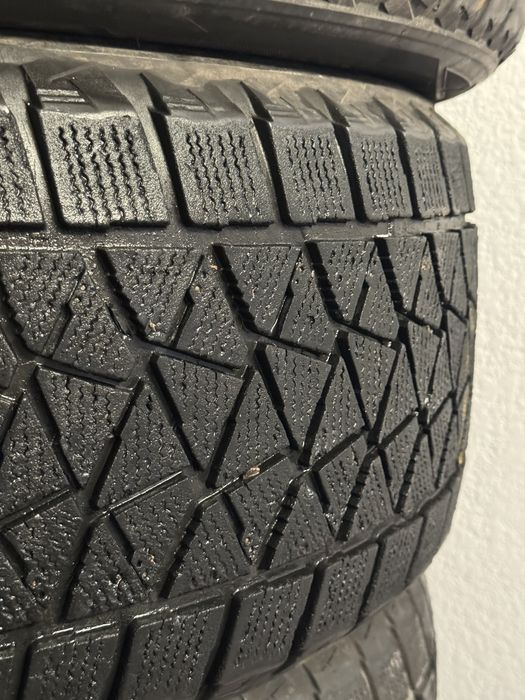 Шины зимние Bridgestone