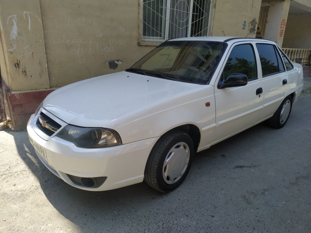 Bartir Epikaga maqulbusa aloqaga chiqing