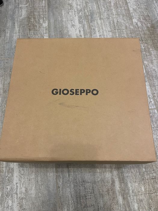 Ghete de piele noi Gioseppo