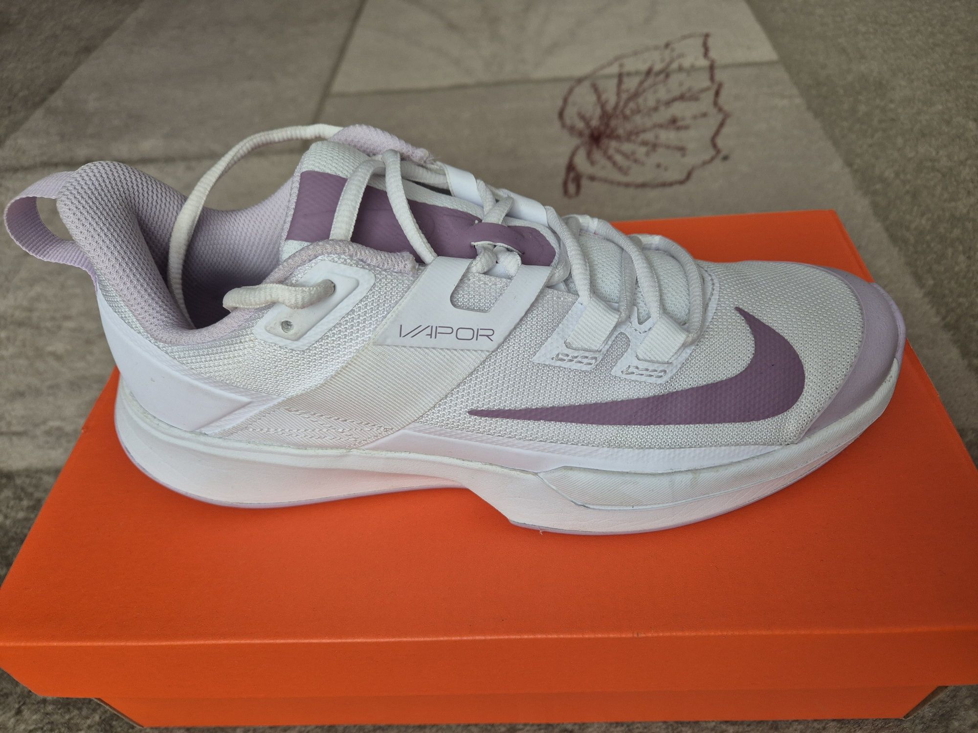 Маратонки w nike vapor lite hc