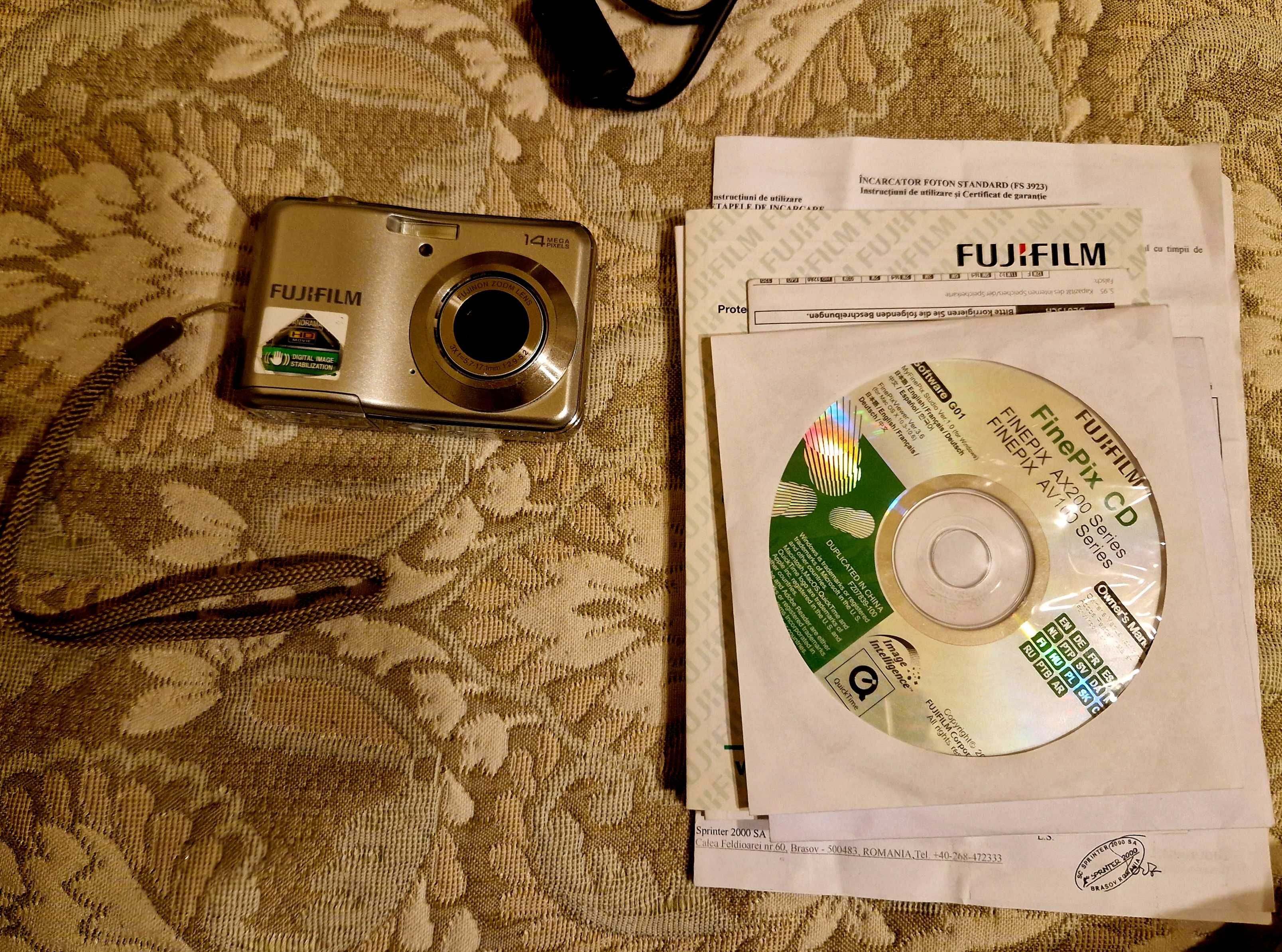Aparat digital Fujifilm Finepix Av150 Silver