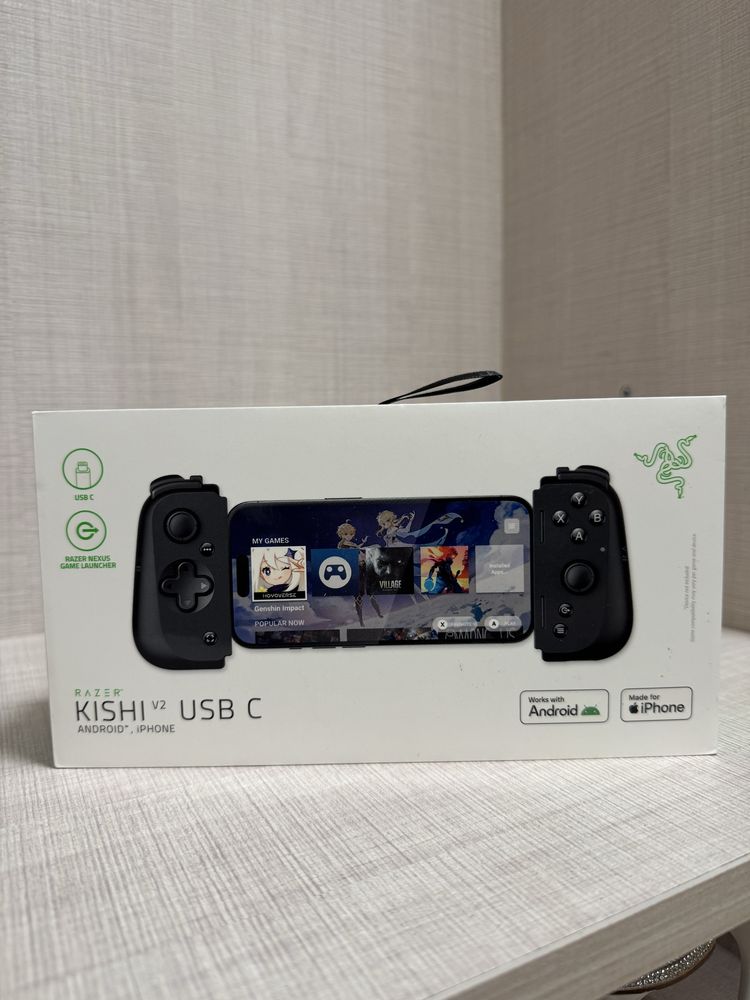 Контролер за игри Razer Kishi V2 за Apple iPhone