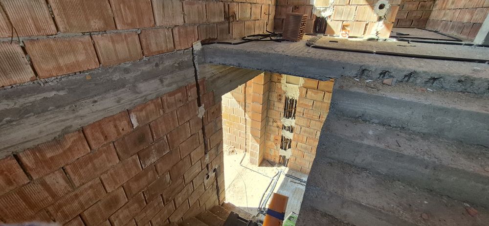 Electrician cu Experiență – Servicii Profesionale