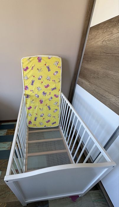 Бебешка кошарка с матрак