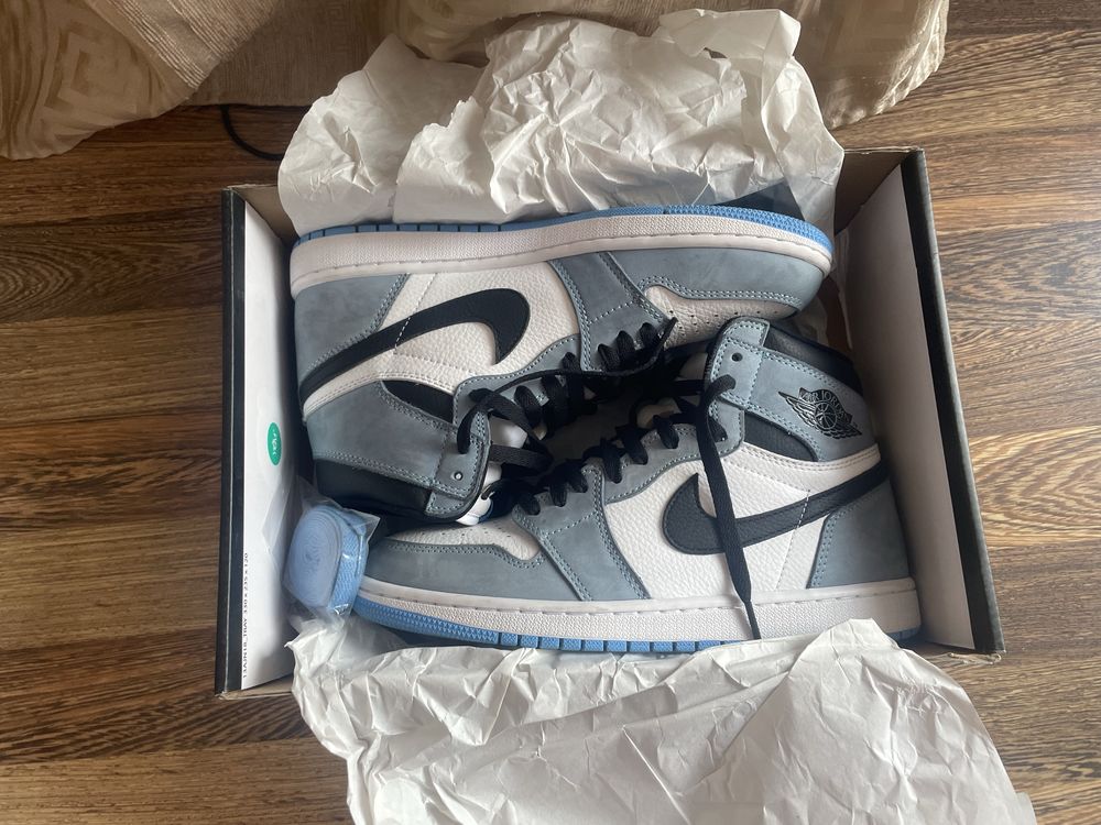 Jordan 1 University blue