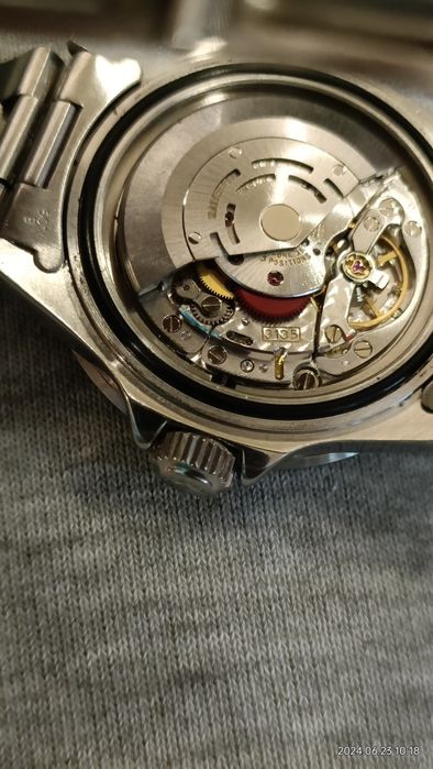 Vind ceas original Rolex Submariner