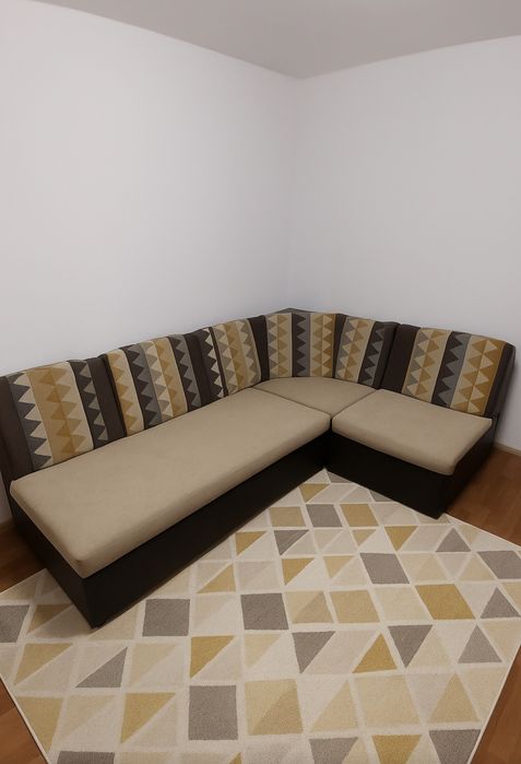 Vand comoda  si canapea  coltar extensibil ingust