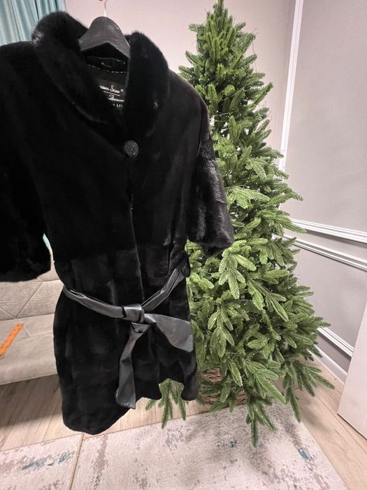 Продам шубу норковую