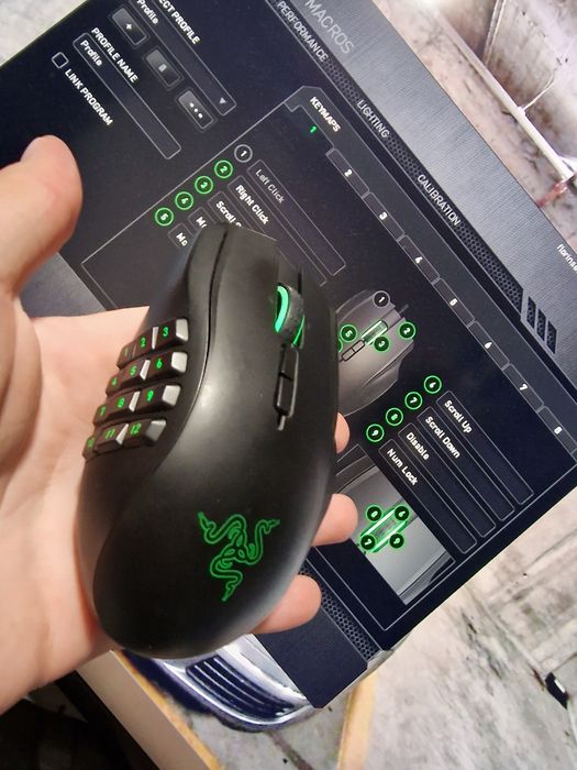 Mouse gaming Razer Naga 2014 – 19 butoane, ideal MMO/MOBA