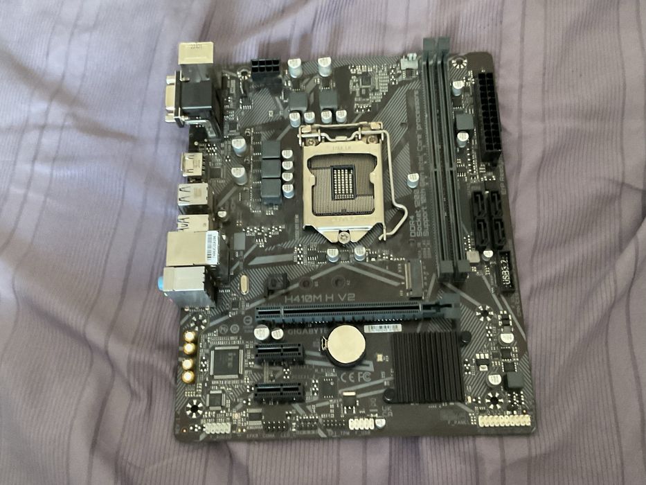 H410M H V2, i3-10100f, 16gb RAM DDR4, кулер.