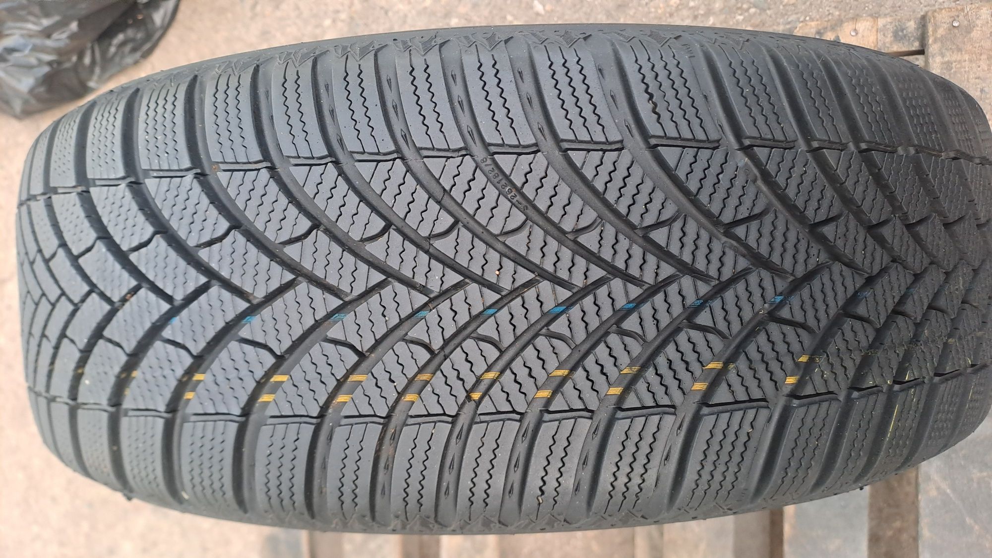 1бр. П. Нова 205/55/16 Semperit Speed-Grip 5